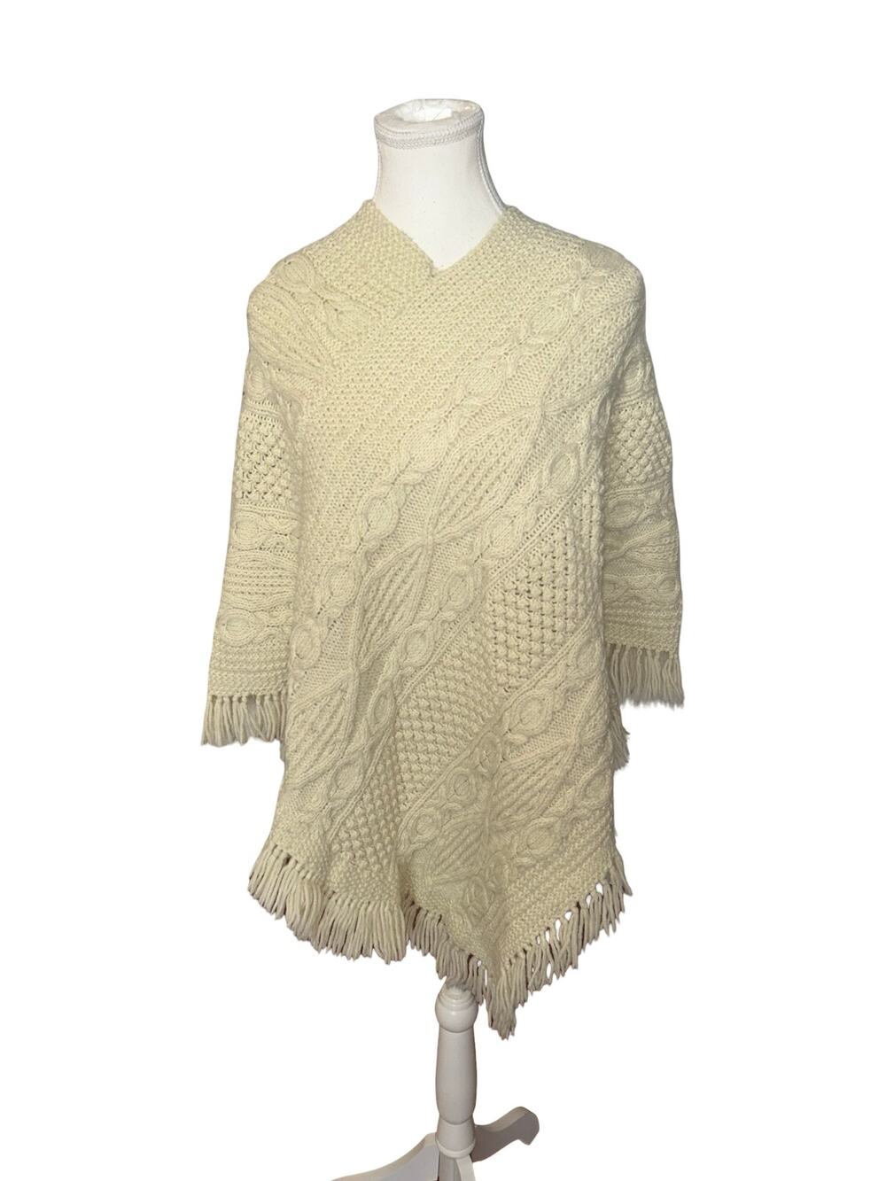 Vintage Cream Cable‑Knit Fringe Poncho